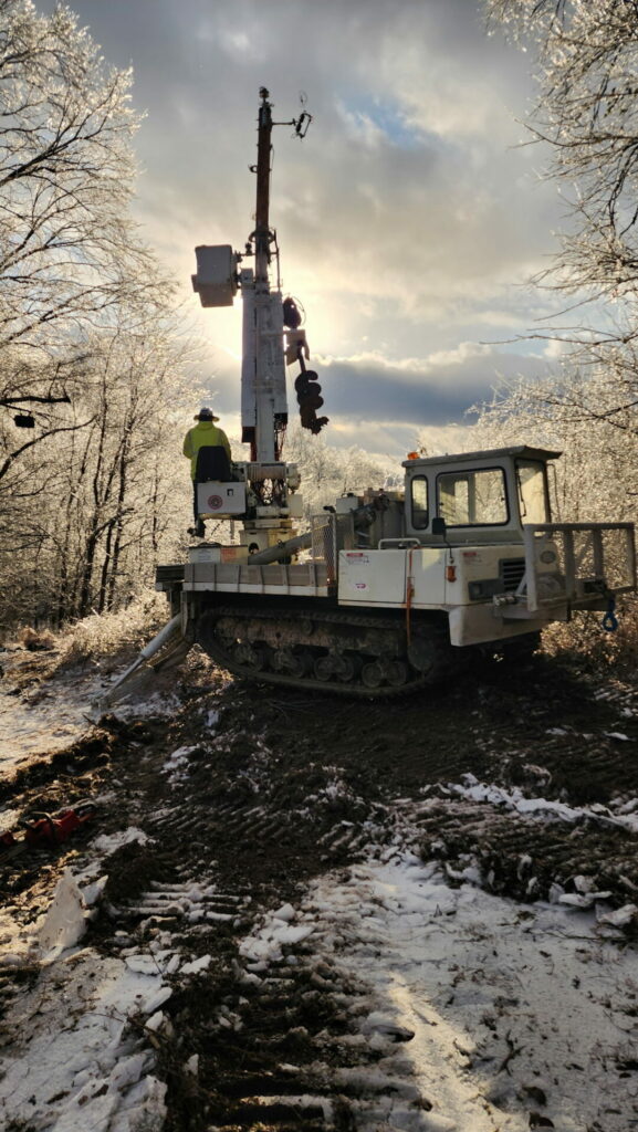 DREMC_Photo1_TrackMachine